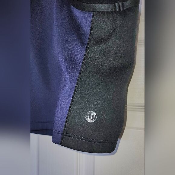 All Access athletic top with built in bra size small - Picture 6 of 11